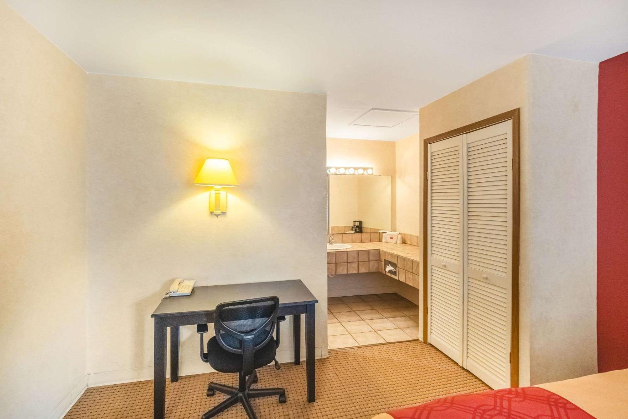 Econo Lodge Fredericksburg